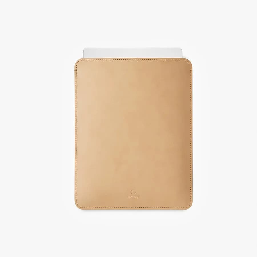 Baltan Etui skórzane Premium do MacBooka Pro 14" M4 beżowe, zdjęcie 1 z 5
