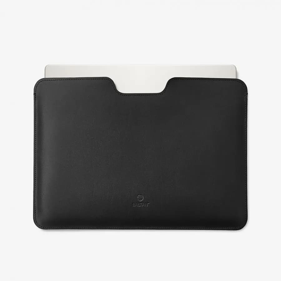 Baltan Etui skórzane Razor do MacBooka Pro 13" czarne, zdjęcie 1 z 4