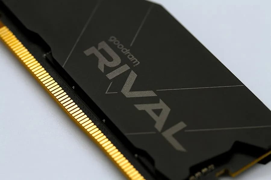 Goodram DDR4 8GB 3600MHz UDIMM RIVAL Deep Black, zdjęcie 1 z 12