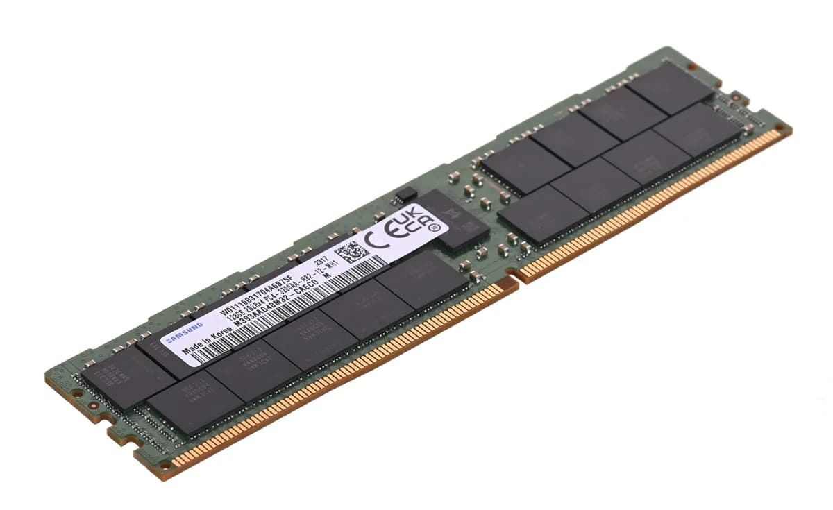 Samsung RDIMM 128GB DDR4 4Rx4 3200MHz PC4-25600 ECC REGISTERED M393AAG40M32-CAE, zdjęcie 1 z 5