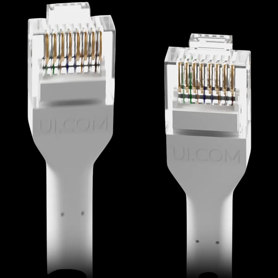 Ubiquiti UniFi Ethernet patchcord kat. 6, 2m, Gięty z zamkniętą osłoną RJ45, biały